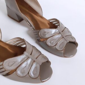 Peep Toe Borboleta Pelica Argila Salto 3cm 39